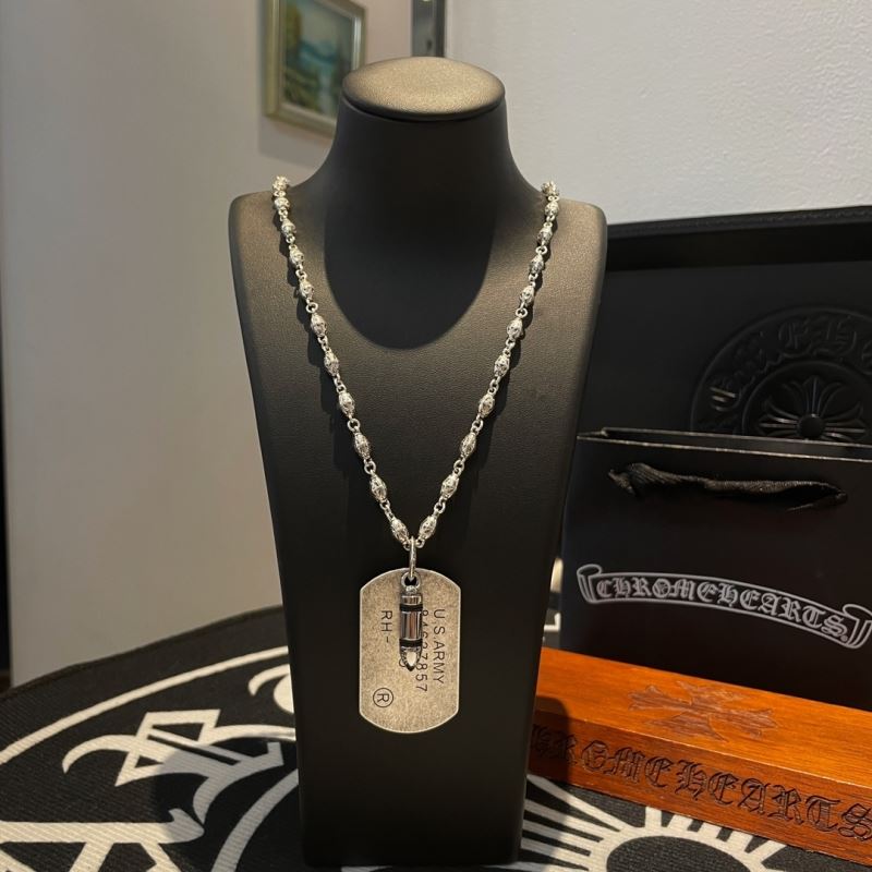 Ch*0me He**ts necklaces